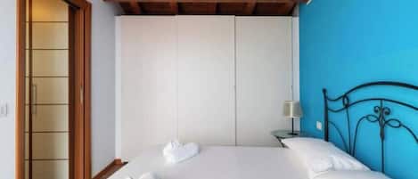 2 chambres, accès Internet, draps fournis