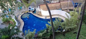 Habitación Confort doble | Piscina | Una piscina al aire libre