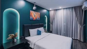 Deluxe studio, balkon, uitzicht op de stad | Een bureau, gratis wifi