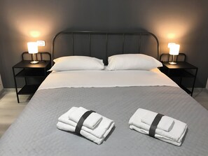 Acceso a internet y ropa de cama