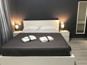 Acceso a internet y ropa de cama