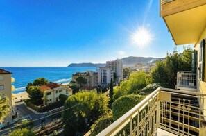 Property grounds - Vrbo Property (Alassio)