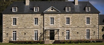 19th-century manor house on the Trieux river in the Côtes-d'Armor region, entirely renovated