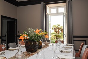 Dining - Vrbo Property (22740 LEZARDRIEUX)