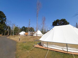 Twin Room | Exterior - K's Camp IZUKOUGEN GLAMPING (Itō)