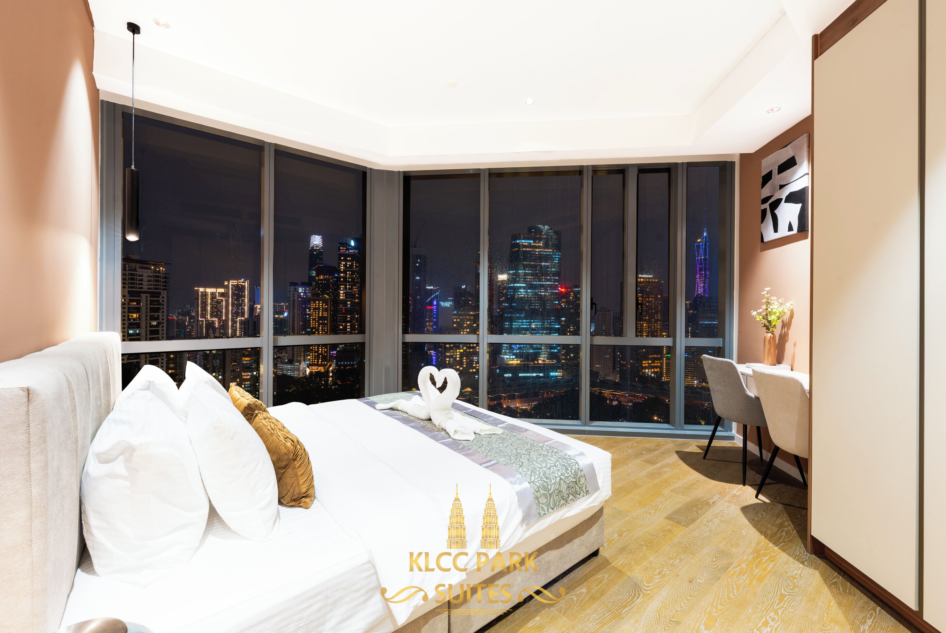 Premium One Bedroom+1 KLCC Park View | Bettwäsche aus ägyptischer Baumwolle, hochwertige Bettwaren