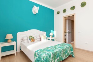 Desk, iron/ironing board, free WiFi - Cagliari Center Charming by Accomodo (Sardegna)