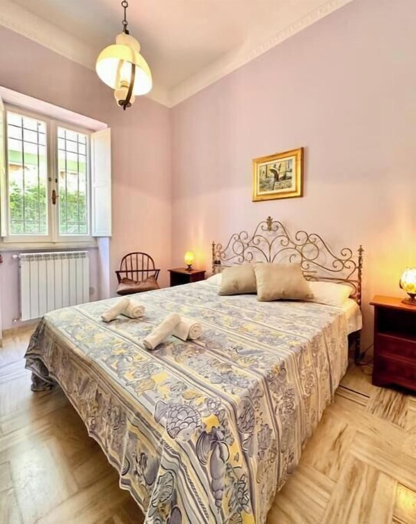 Internet, bed sheets - Vrbo Property (Finale Ligure)