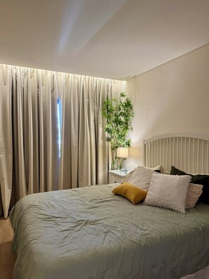 2 habitaciones, tabla de planchar con plancha y wifi gratis 