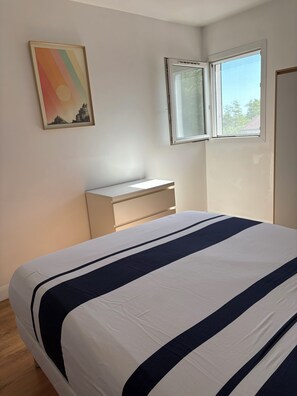 Iron/ironing board, free WiFi, bed sheets - Vrbo Property (Hendaye)