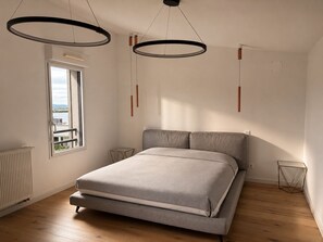 4 quartos, ferros/tábuas de passar roupa, Wi-Fi, roupa de cama