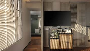 Chambre Double Confort, climatisation, vue lac | Intérieur