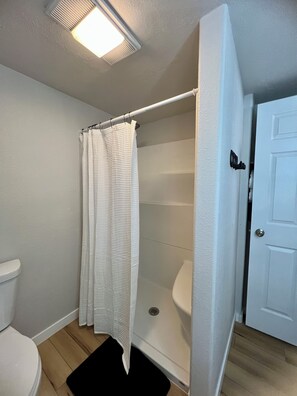 Bathroom - The Old Style - Trolly Stop (Deadwood)