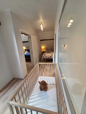 Free WiFi, bed sheets - Vrbo Property (Manderscheid)