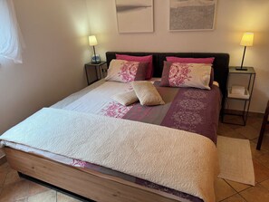 2 Schlafzimmer, Bügeleisen/Bügelbrett, Internetzugang, Bettwäsche