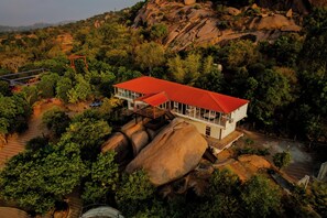 Exterior - Utsav Club and Resort (Bengaluru)