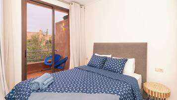 3 bedrooms, iron/ironing board, WiFi, bed sheets