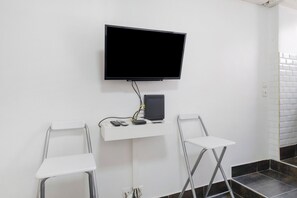 Interior - Apartment 'Nice Rue Piétonne' with Wi-Fi and Air Conditioning (Nice)