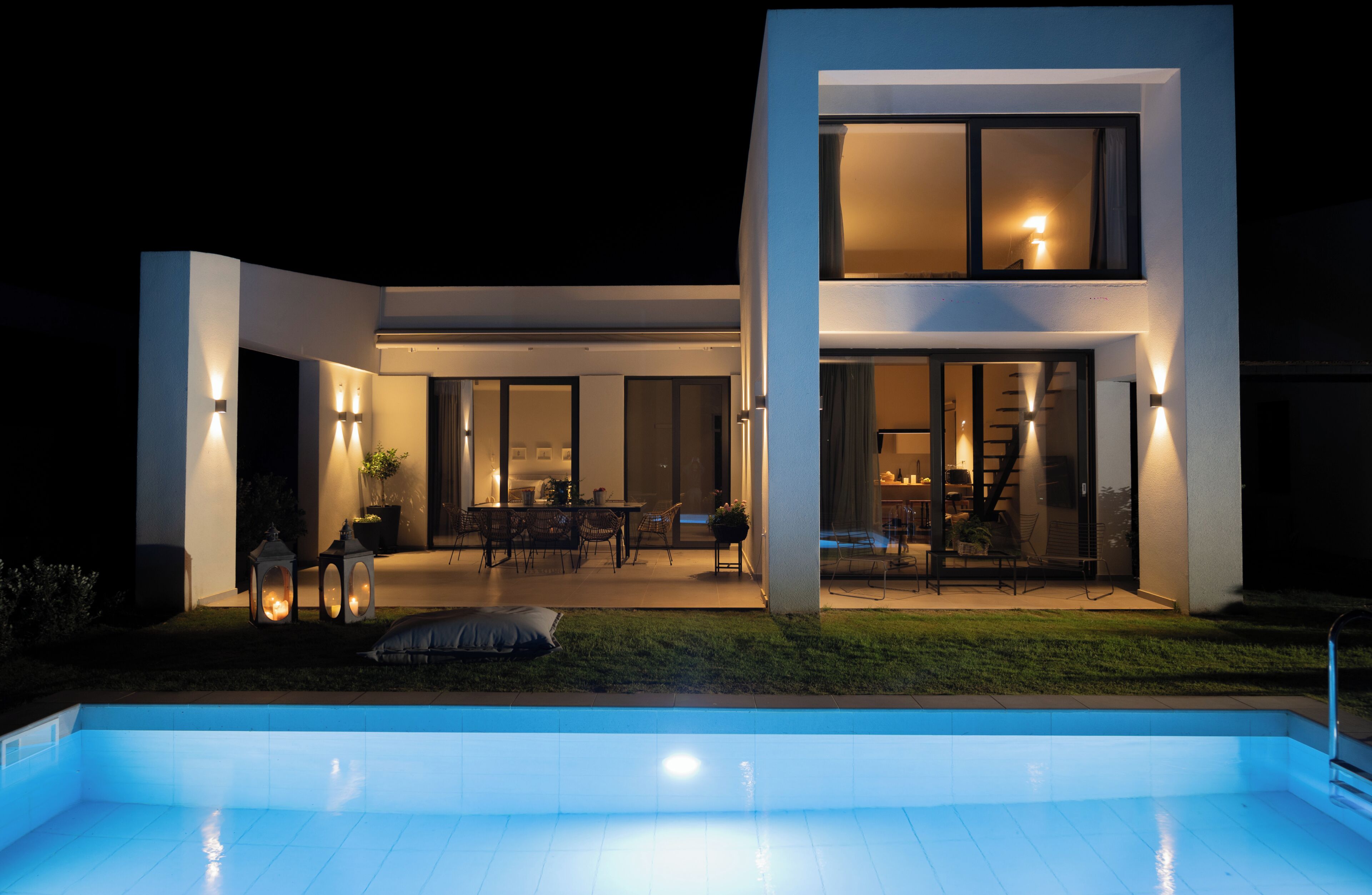 Villa Aris | Blackout drapes, soundproofing, free WiFi, bed sheets