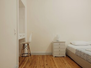 Iron/ironing board, free WiFi - Plati Kantouni Apartment (Kerkira)