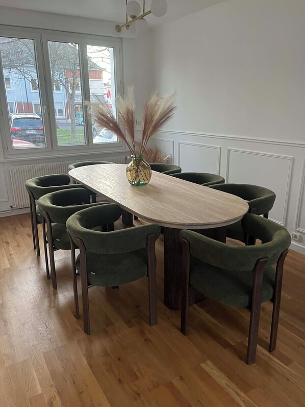 Dining - Vrbo Property (Calais)