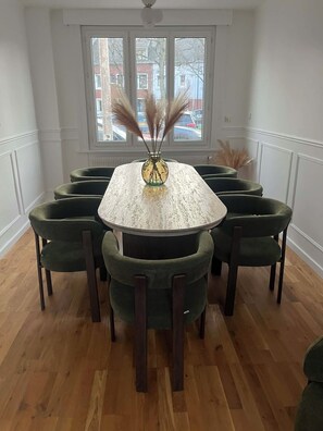 Dining - Vrbo Property (Calais)