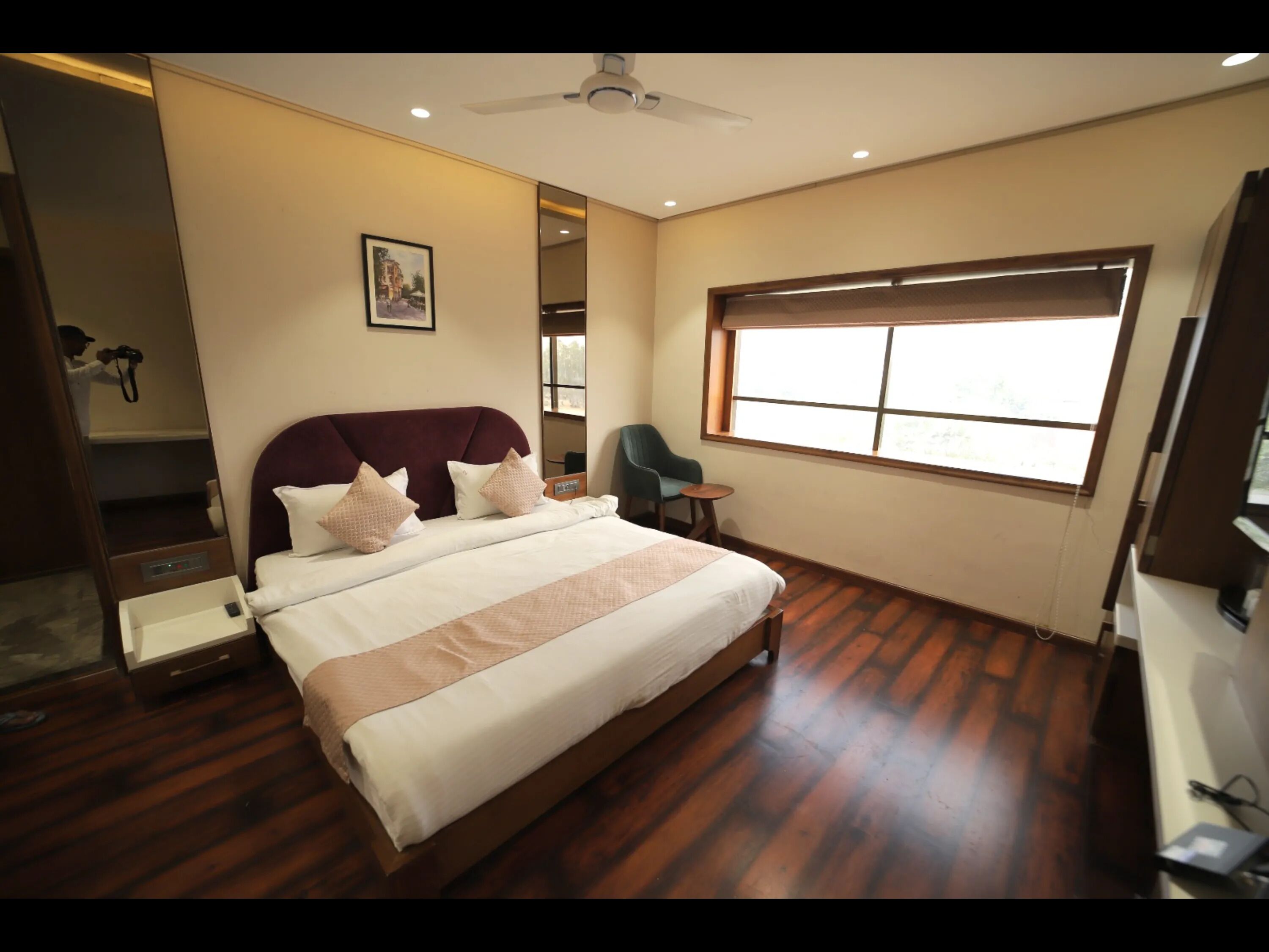 Chambre Prestige double, vue sur la ville | Bureau, accès au Wi-Fi (inclus)