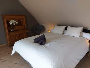 Iron/ironing board, travel cot, WiFi, bed sheets - 140m² de charme à la campagne dans un style design (Ramillies)