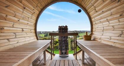Luxury cottage near the Antrim coast with sauna, hot tub and private playground