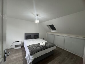 3 Schlafzimmer, Bügeleisen/Bügelbrett, kostenloses WLAN, Bettwäsche