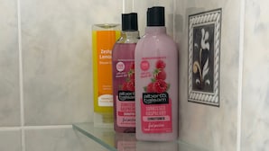 Luokittelematon kuva, 3 kautta 9, painike