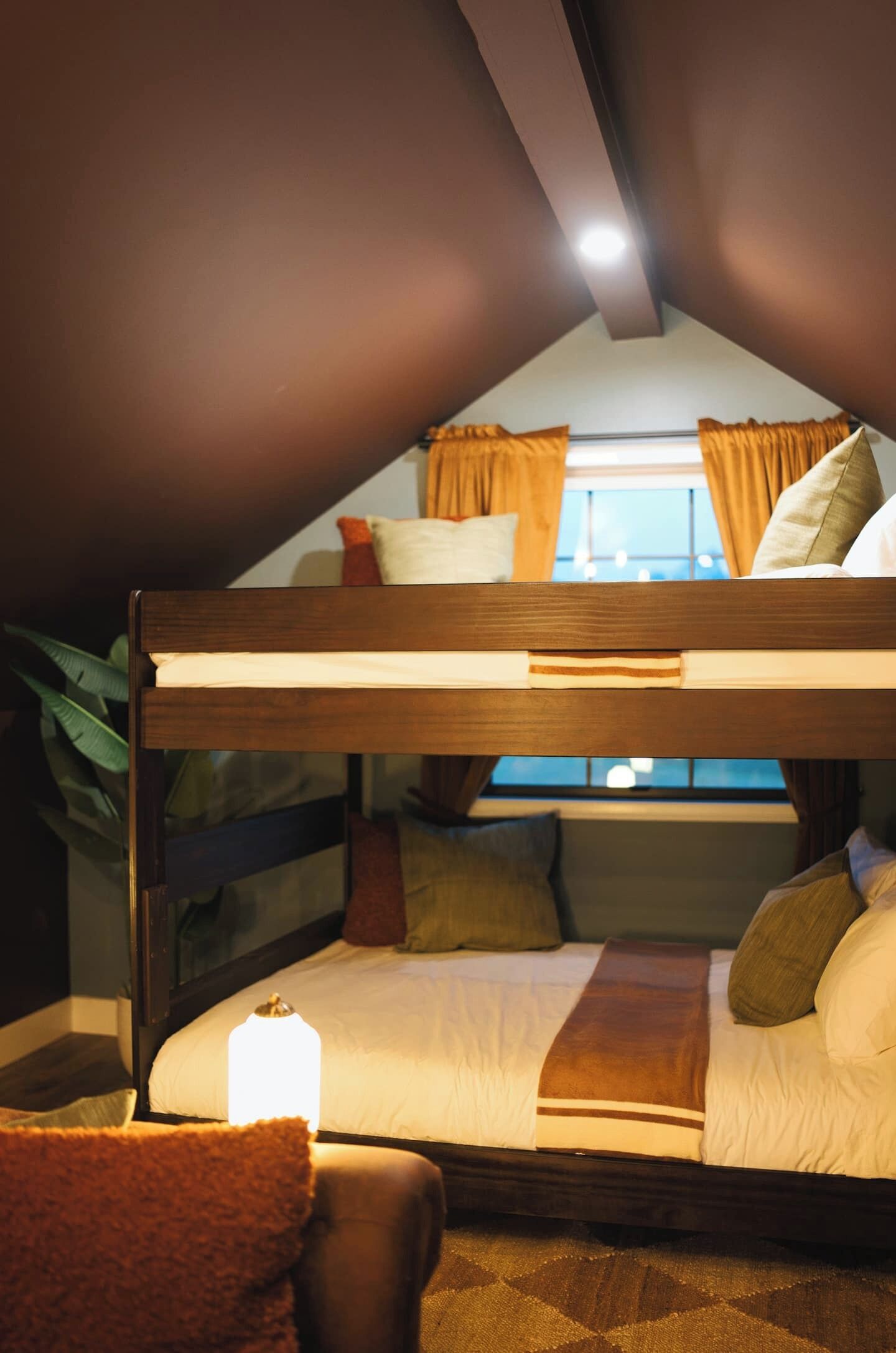 Desk, iron/ironing board, travel crib, free WiFi