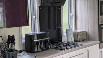 Fridge, microwave, oven