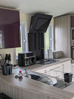 Fridge, microwave, oven