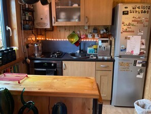 冰箱、微波炉、烤箱、洗碗机