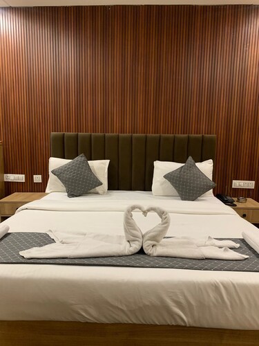 HOTEL GS GRAND DEHRADUN