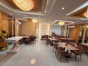 Dining - Hotel Tulsi Tower (Raipur)