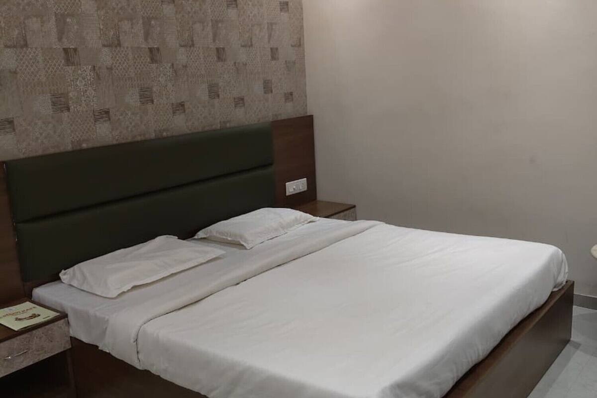 Deluxe Room | Free WiFi