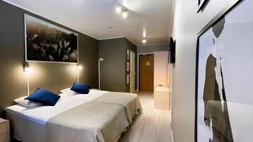 Desk, free rollaway beds, bed sheets