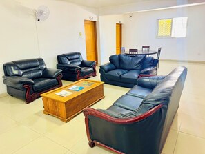 Living area - Sophia Hotel (Dar es Salaam)