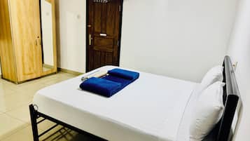 Standard Double Room | Peti besi dalam bilik, Wi-fi percuma