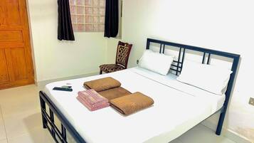 Standard Double Room | Peti besi dalam bilik, Wi-fi percuma
