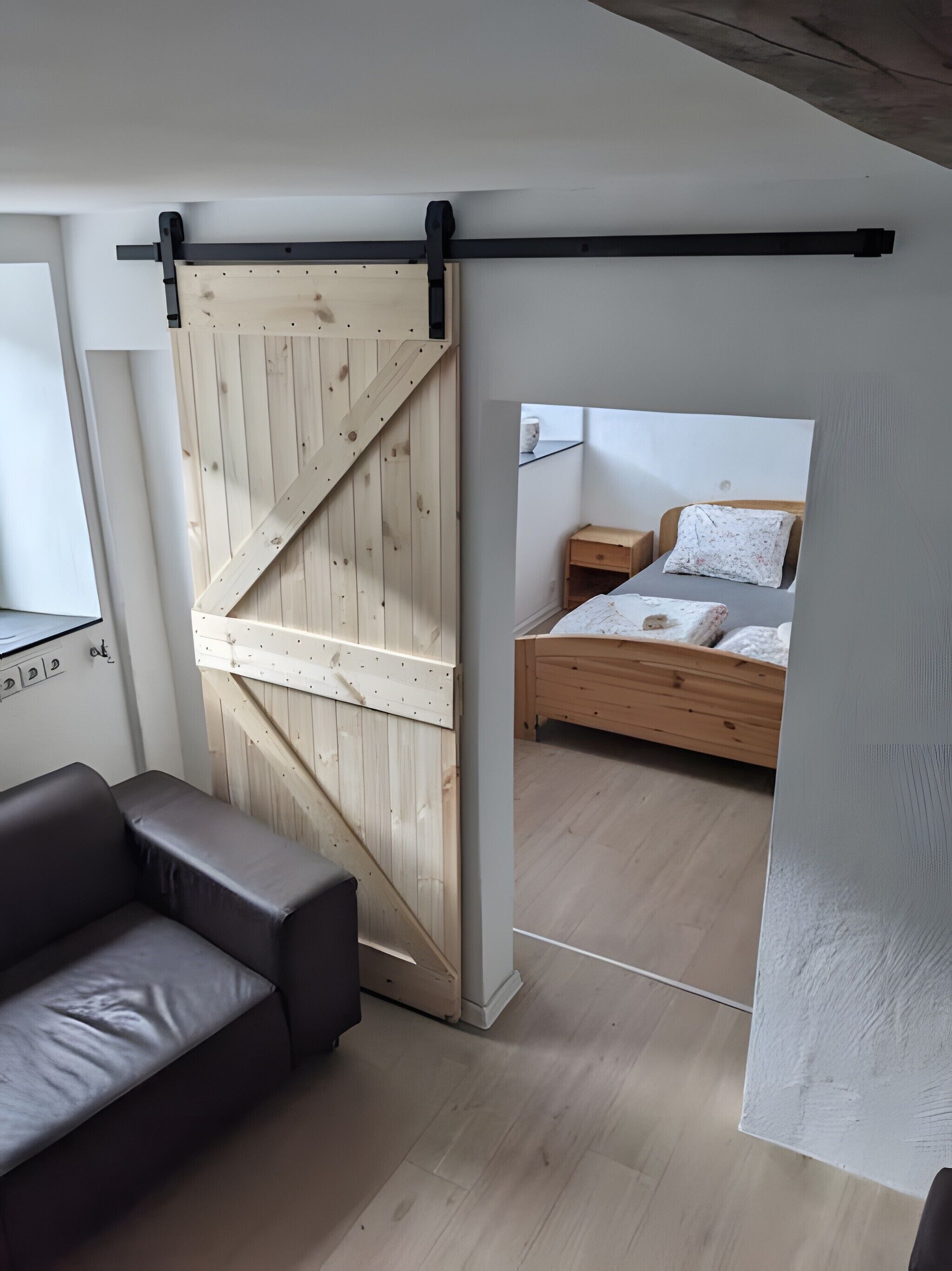 WiFi, bed sheets
