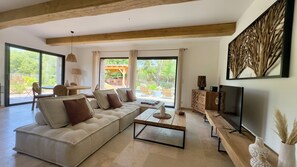 Living area - Charming sheepfold, comfortable and ideally located (Figari)