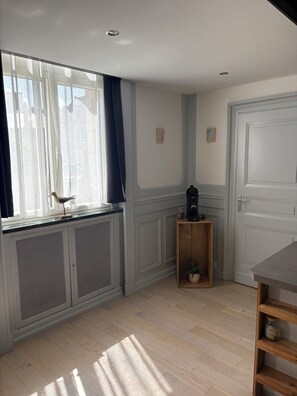 Interior - Vrbo Property (Abbeville)