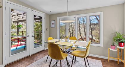 West End 4BR Stay Patio BBQ Firepit WiFi Parking