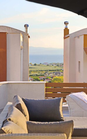 Property grounds - Heaven Horizon Villa - Ethereal and Blissful Gem (Kariani)