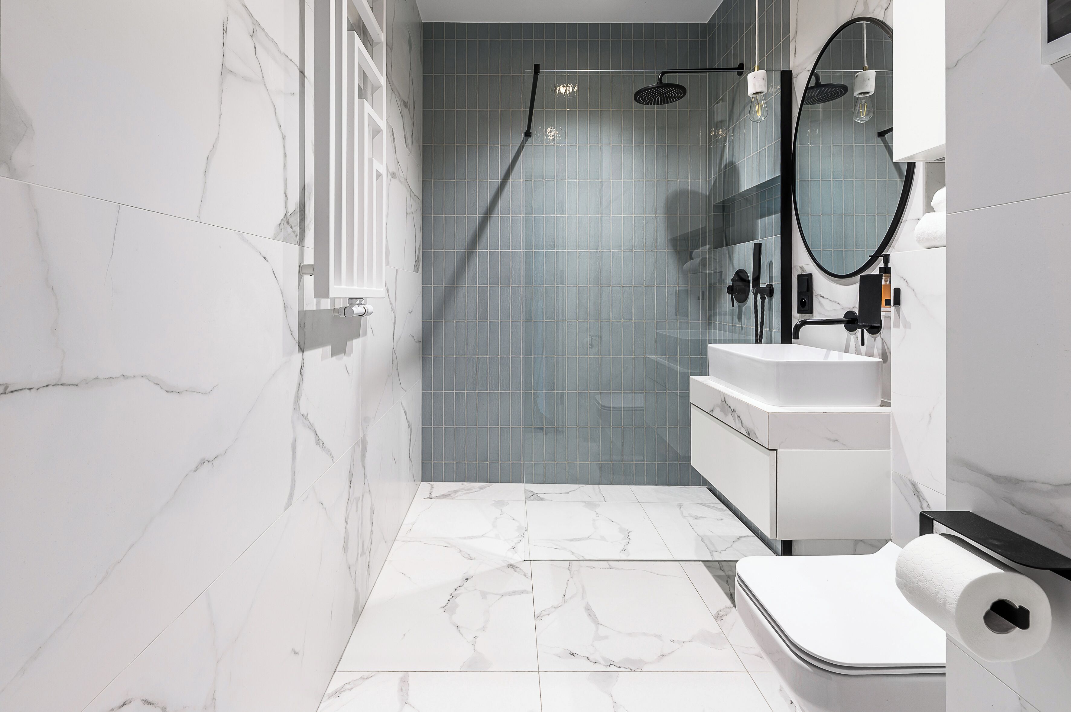 Departamento superior, balcón, vista a la ciudad | Baño