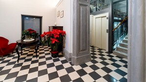 Immagine non classificata, 2 di 36, pulsante