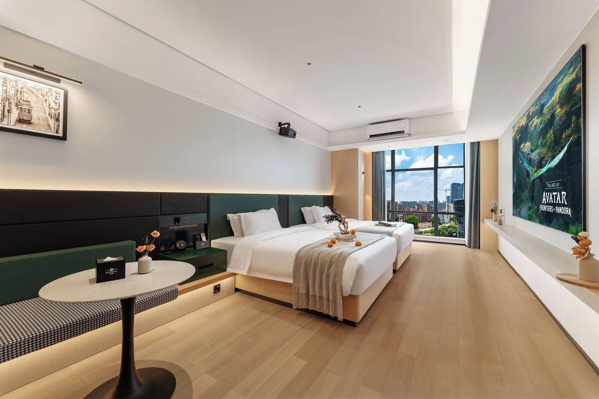 Executive Panoramic View Twin Room